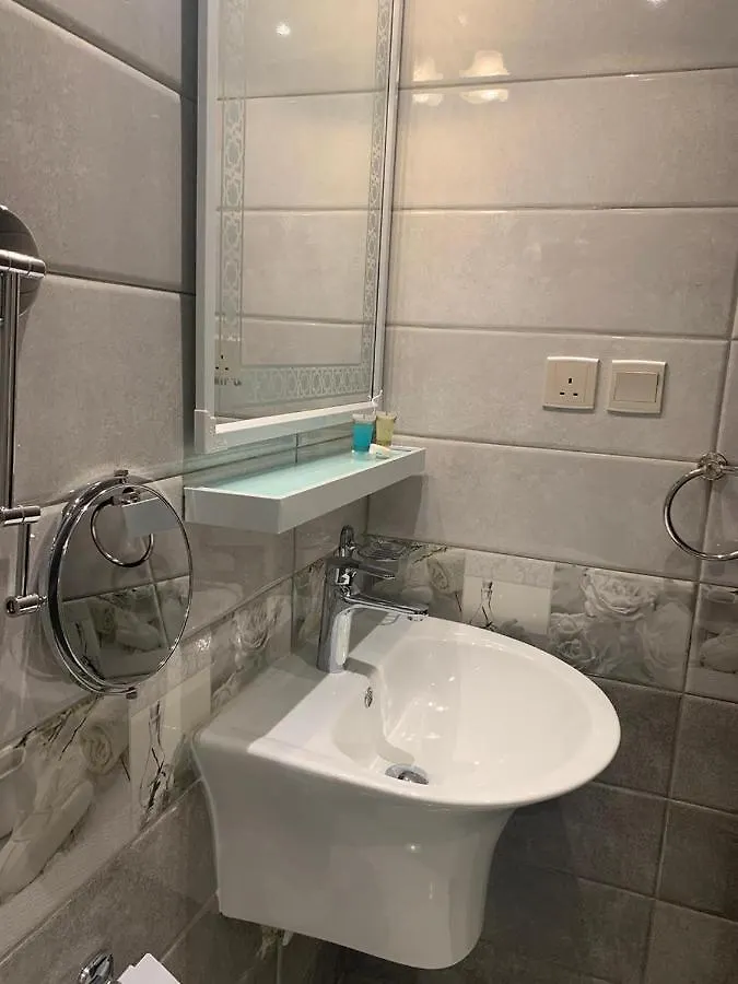 *** Hotel Holiday Plus Al Marwa Ar Rabwah Saudi Arabia